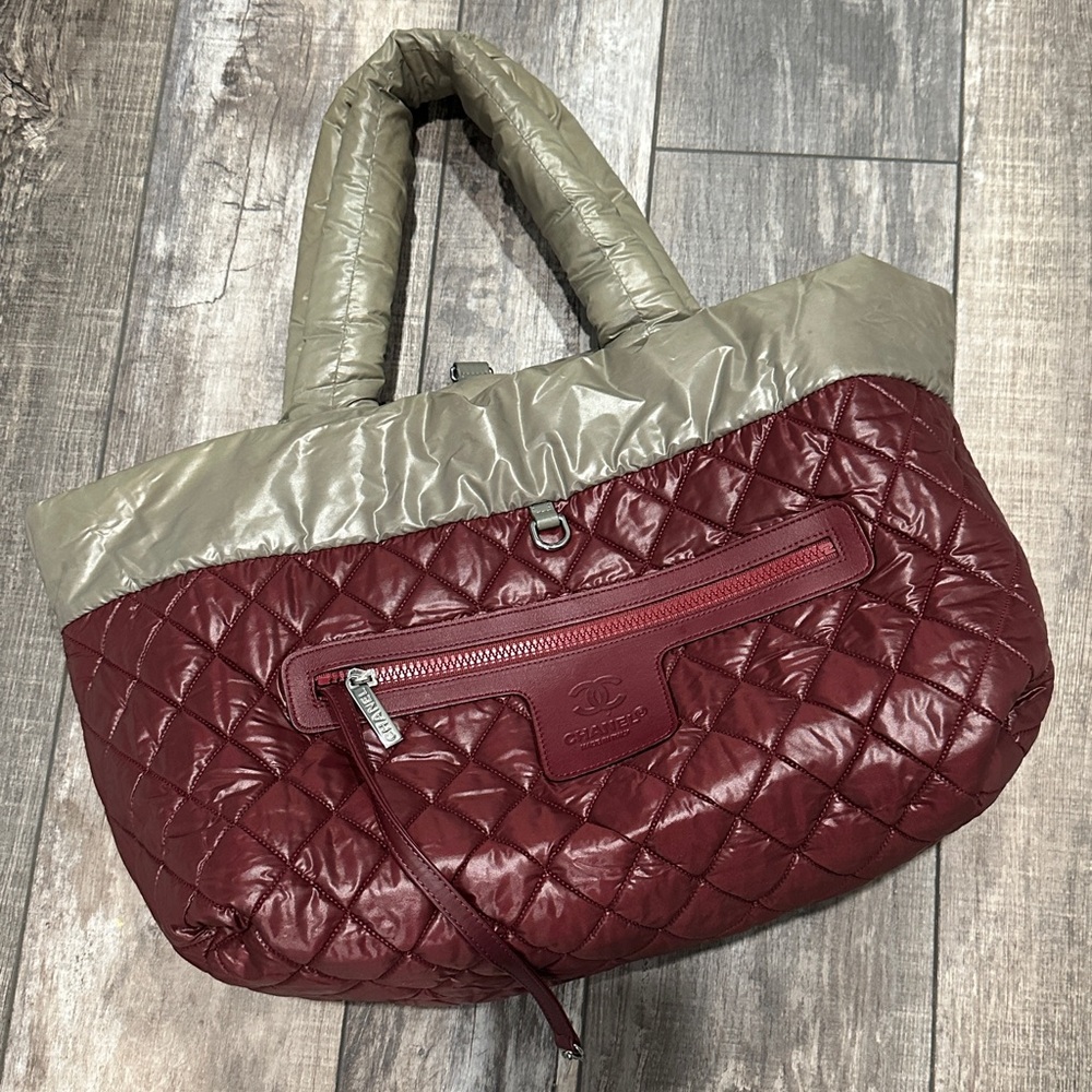 Chanel Quilted reversible Metallic Tote Bag coco Cocoon bag - Picture 3 of 10